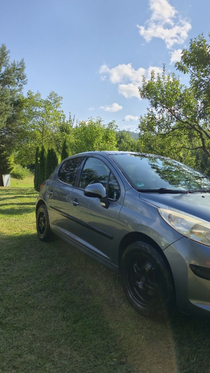 Peugeot 207 2008 1.6 TDI