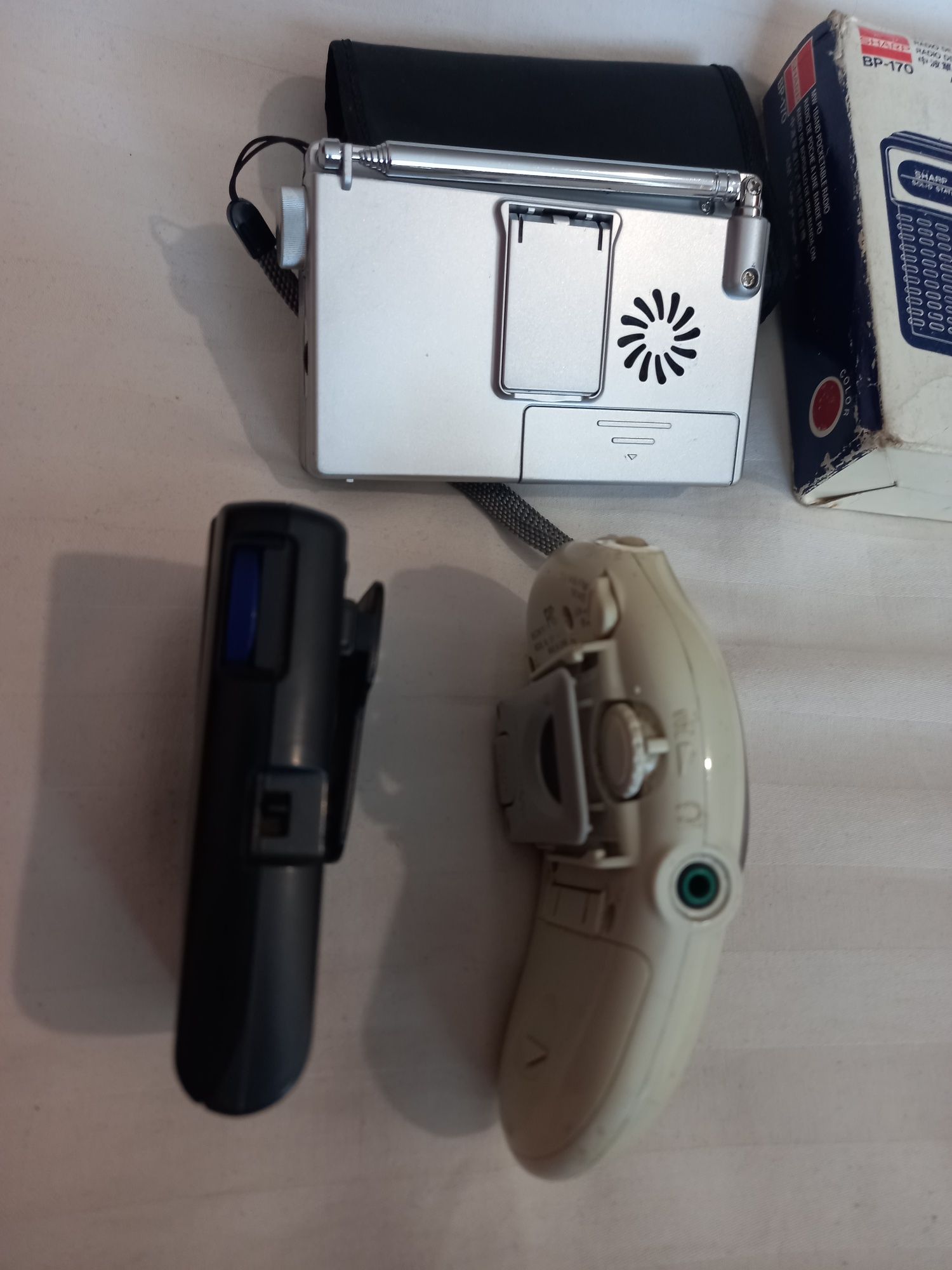 Sony Walkman, Sharp радіоприймач