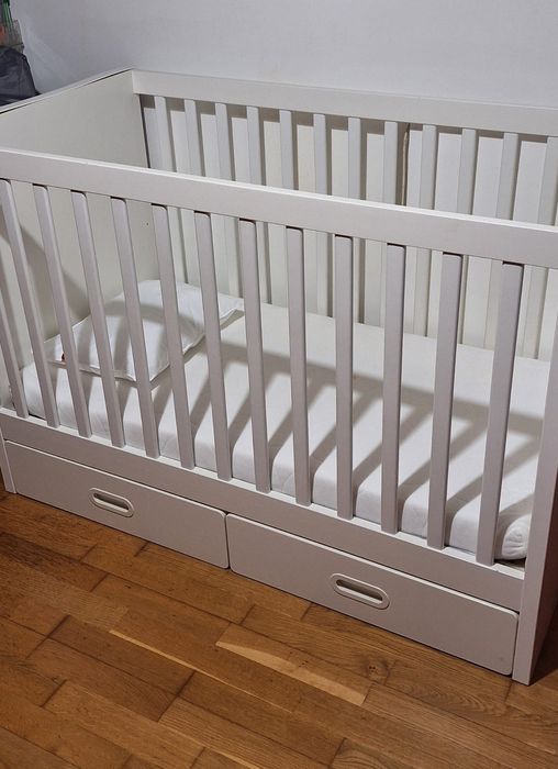 Berço IKEA branco