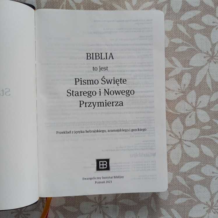Pismo Świete Starego i Nowego Przymierza EIB - nowe - średni format