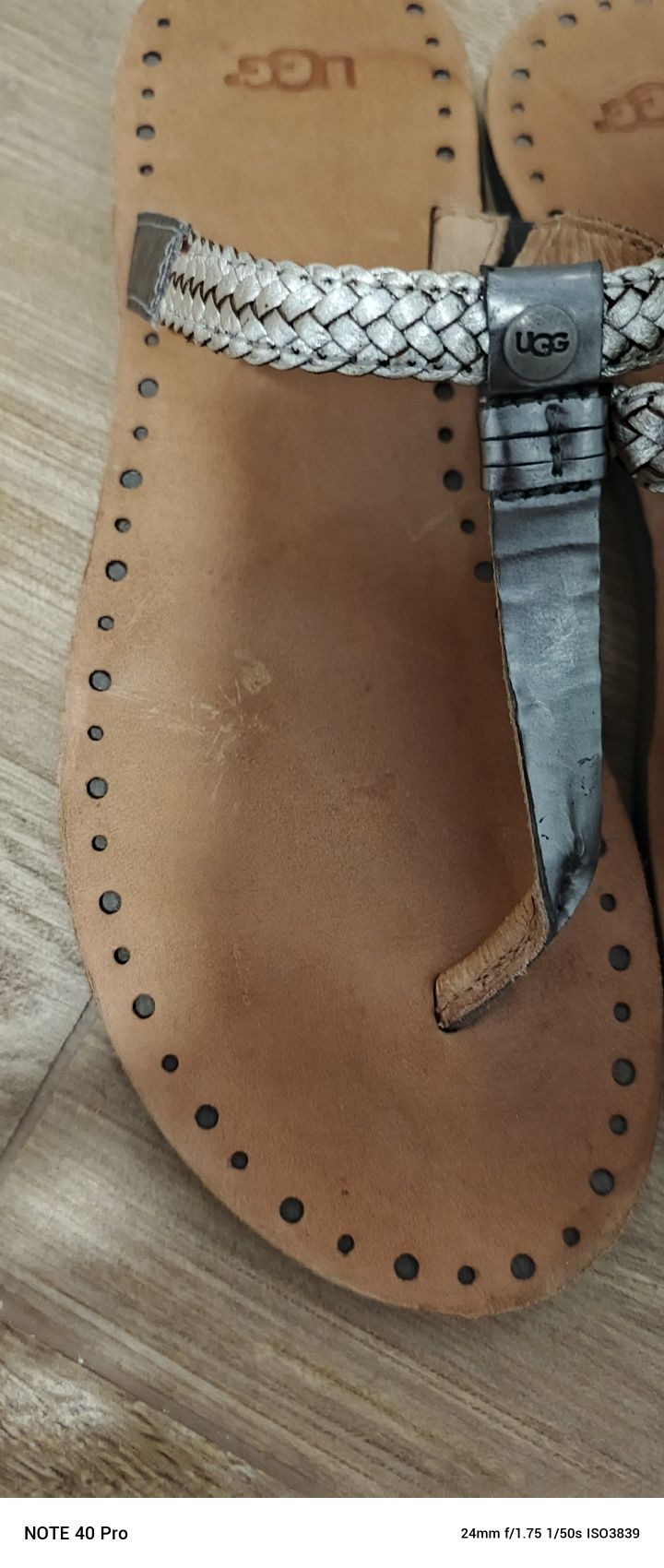 Klapki damskie UGG 40