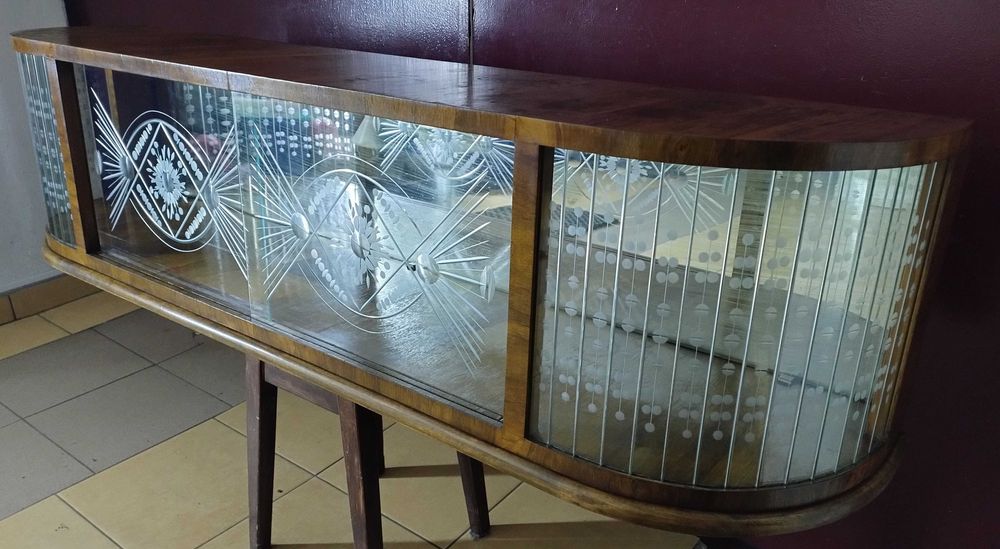 Witrynka styl art deco