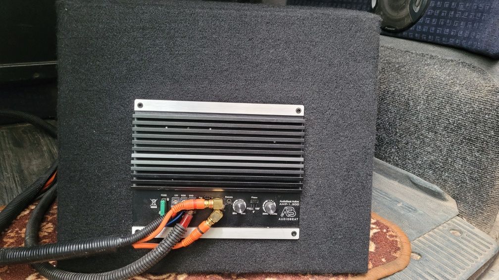 Сабвуфер корпусний активний AudioBeat ASW-250A