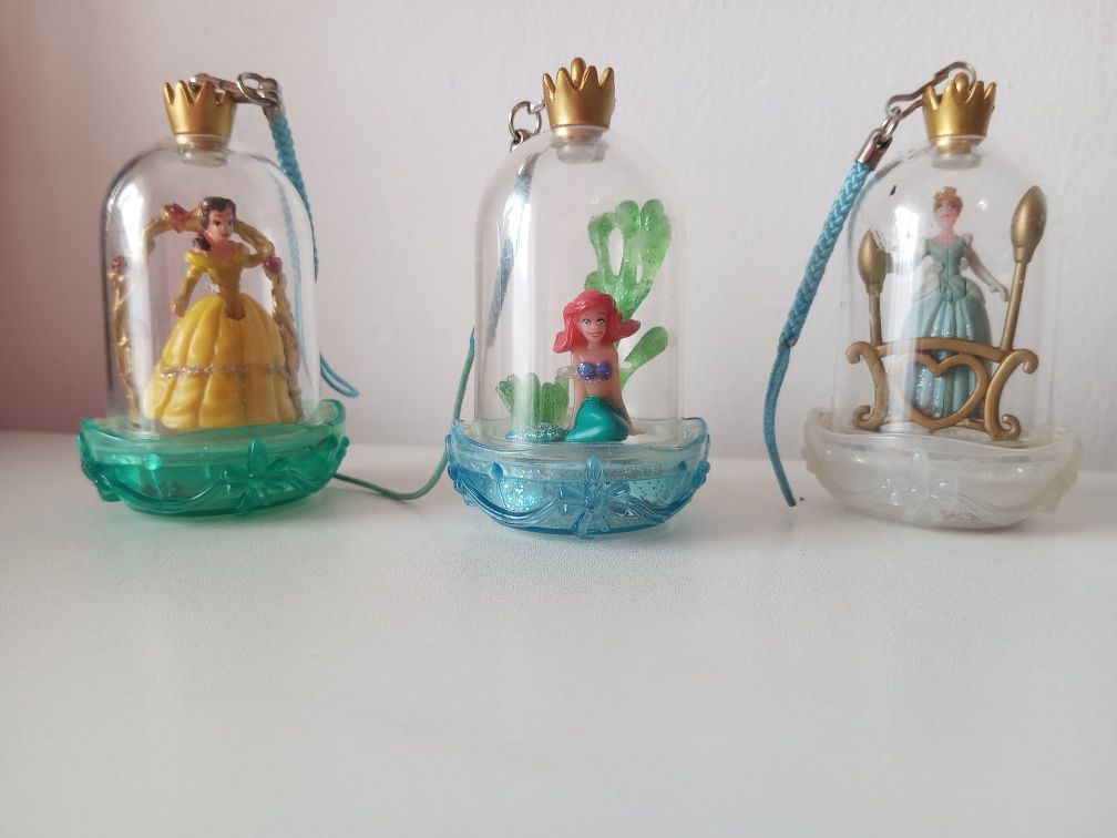 Brinquedo Disney 3 globos 8cm Princesa Bela Cinderela e Pequena Sereia