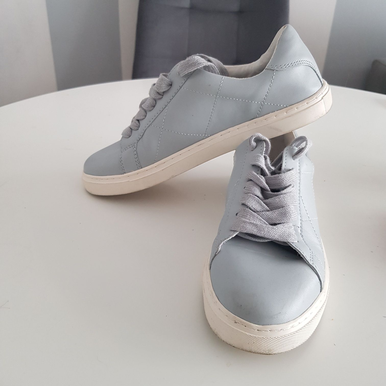 Buty sportowe 36 Zara