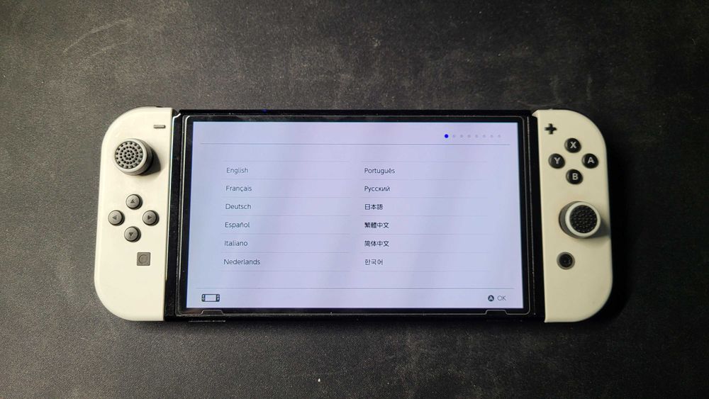 Nintendo Switch OLED + akcesoria