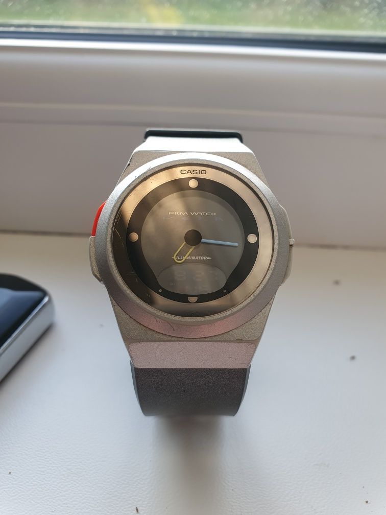 Вінтажний годинник Casio. В колекцію.