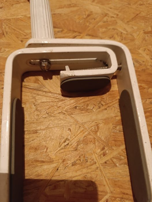 Поручень для ванни