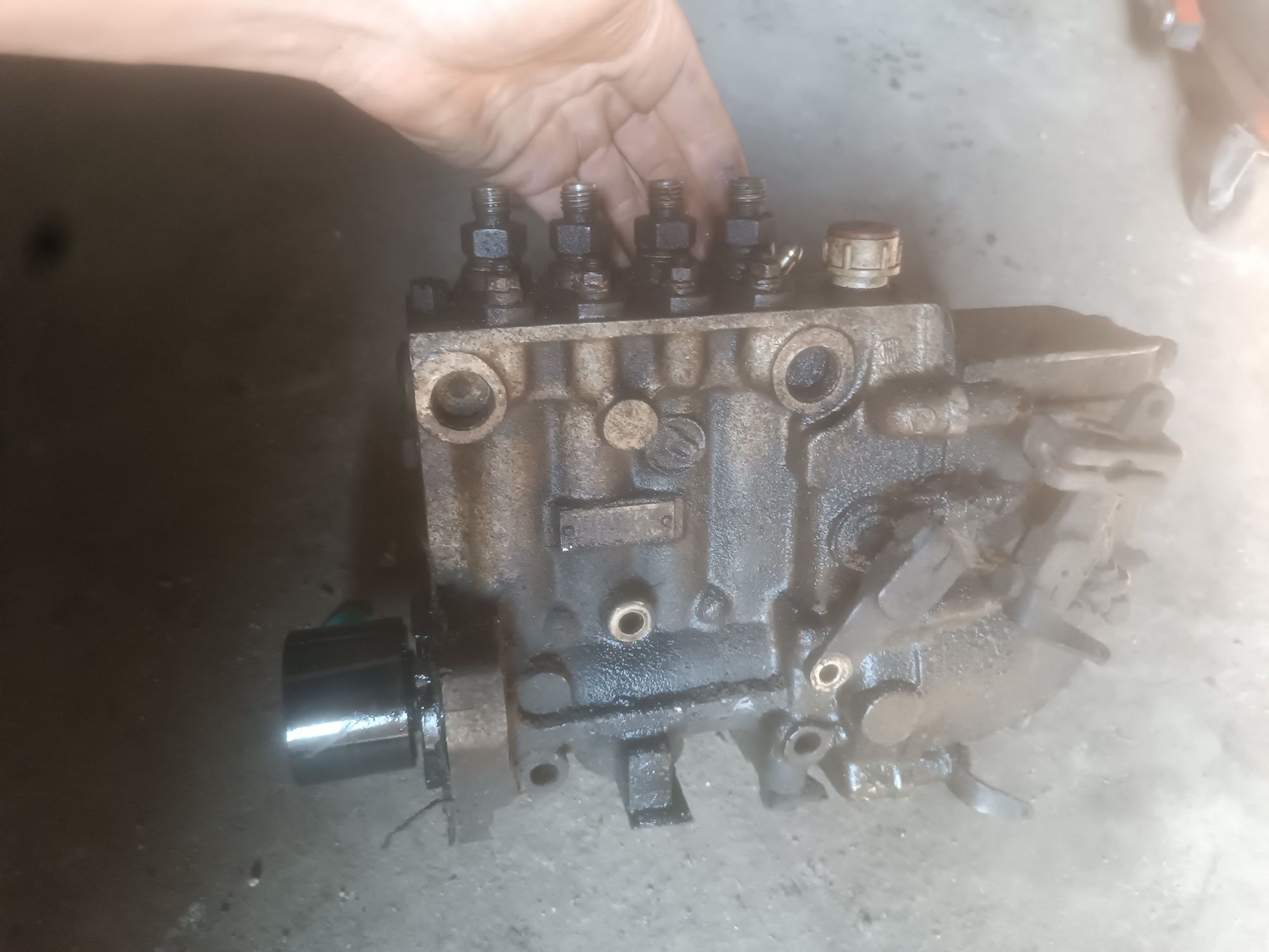 FS Lublin Żuk Daewoo Andoria 2.4 pompa wtryskowa 4M3175