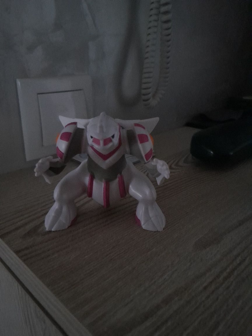 Sprzedam figurkę pokemon dialga