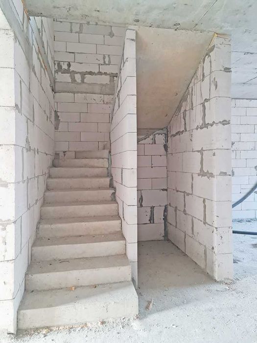 Таунхаус в лісі (р-н Сільпо), 144 м², 4 кім., закрита територія