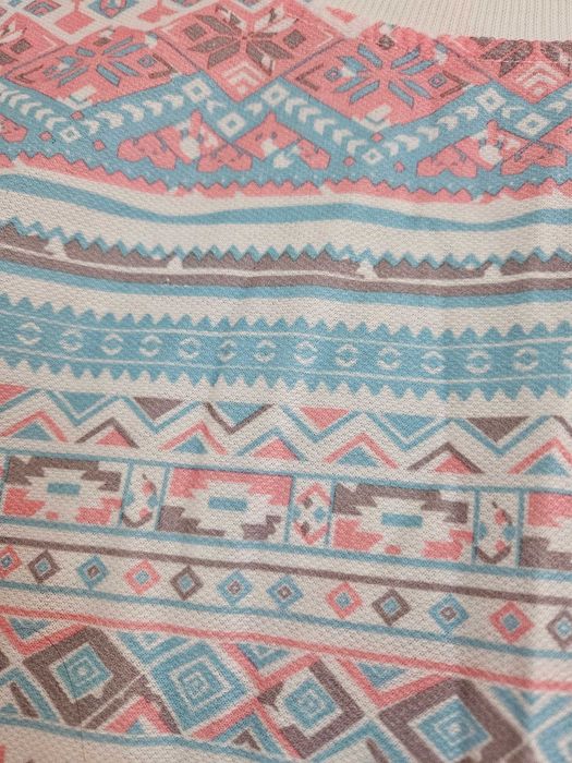 Bluza błękitno-różowa we wzorki