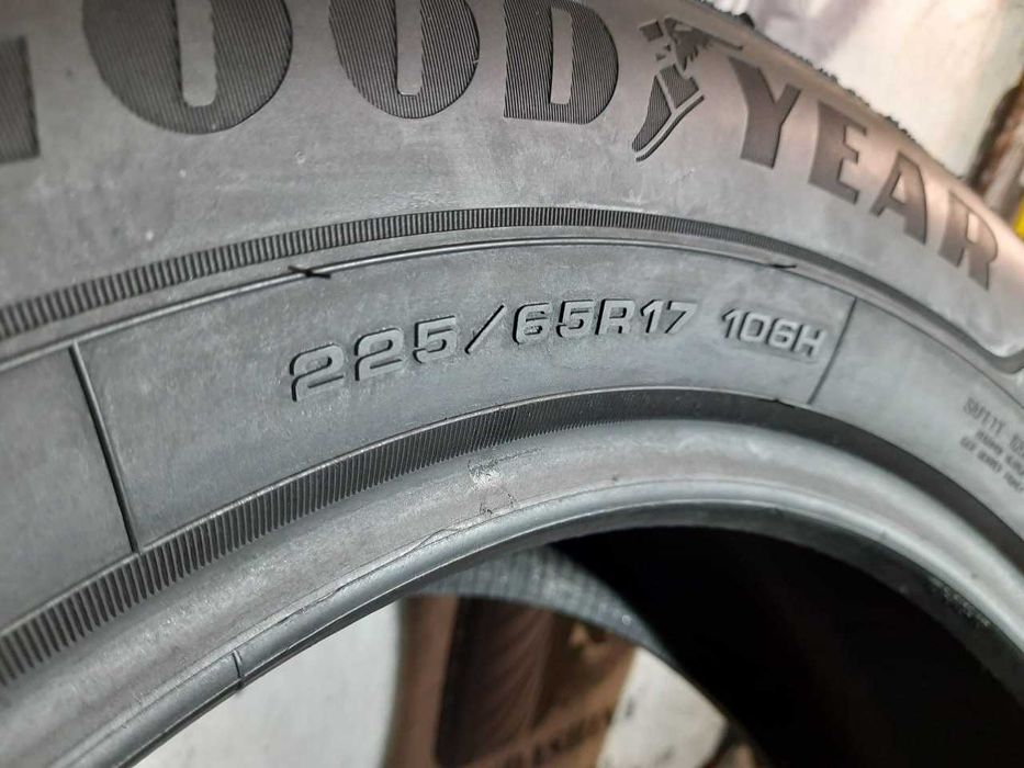 Шини 8,5мм 225/65 R17 GOODYEAR UltraGrip Perfomance+ б/у зима склад