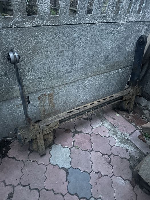 Балка опель виваро рено трафик