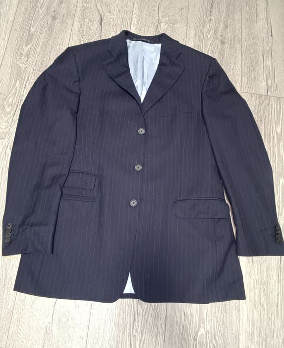 Продам чоловічий костюм