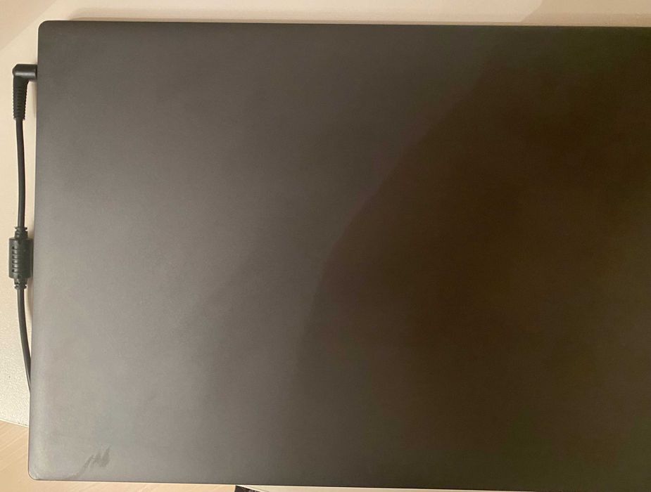 Ноутбук Lenovo V17-IIL