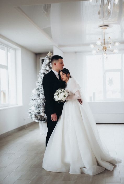 Весільна сукня у ідеальному стані