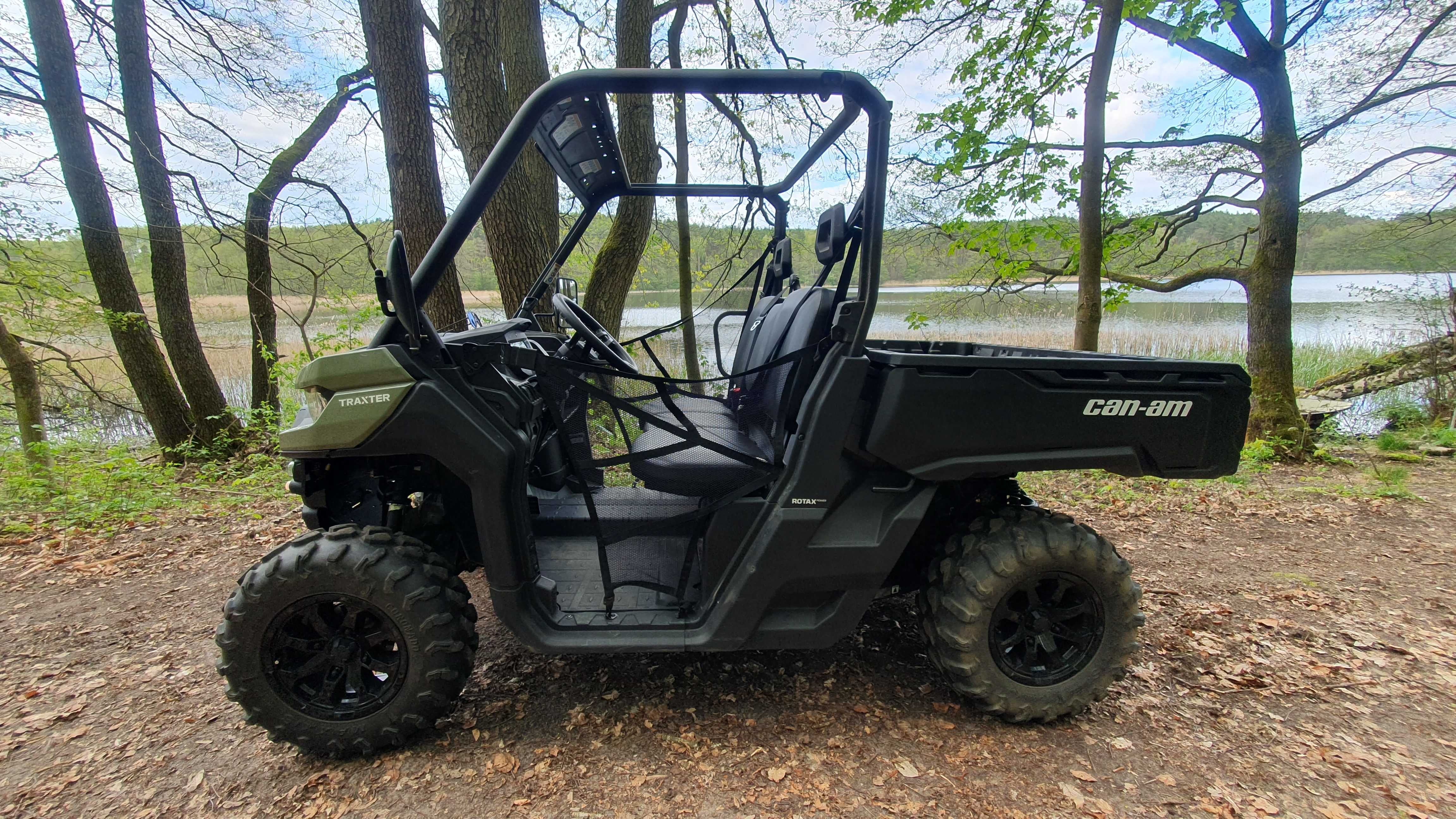 CAN-Am Bombardier Traxter BRP BRUTTO