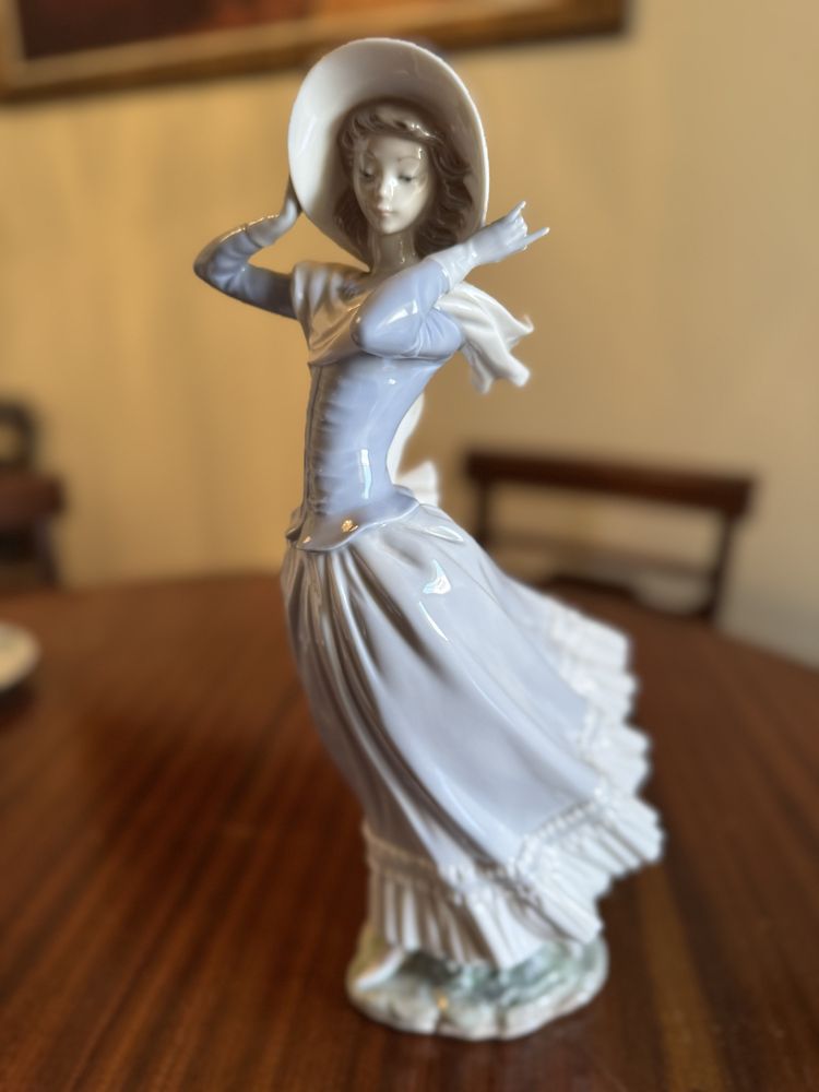 Figura de porcelana Llandro 4936