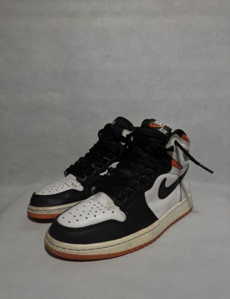 Jordan 1 electro orange