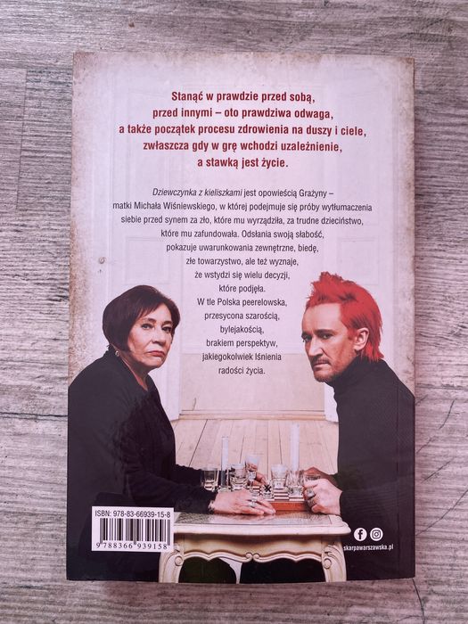 Dziewczynka z kieliszkami - Grażyna Wiśniewska