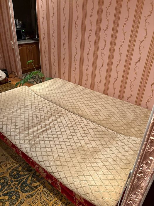 Продам диван еврокнижка
