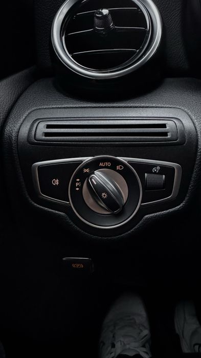 Mercedes-Benz C-Class 2018 універсал (S205)