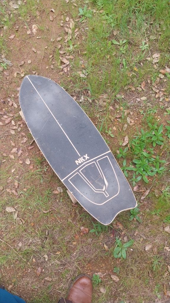 NKX Maverick Surfskate com protetores