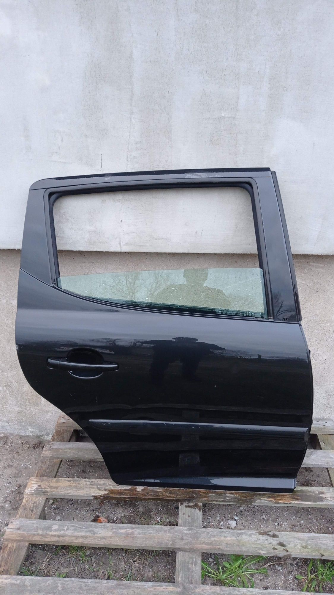 Drzwi prawe tylne Peugeot 207 SW exl