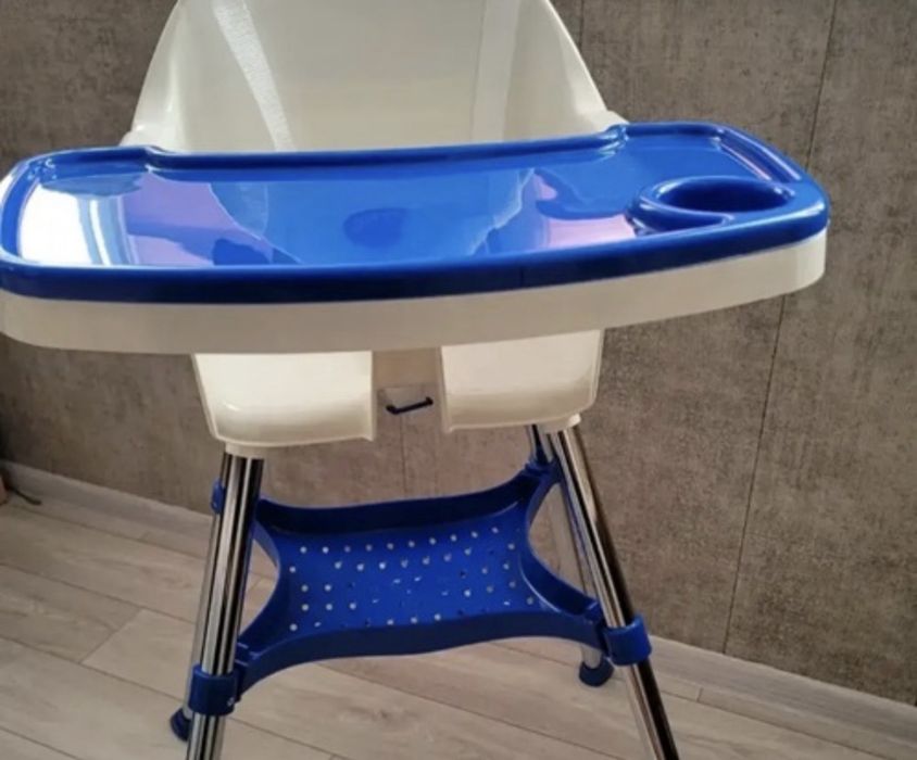 Стільчик для годування