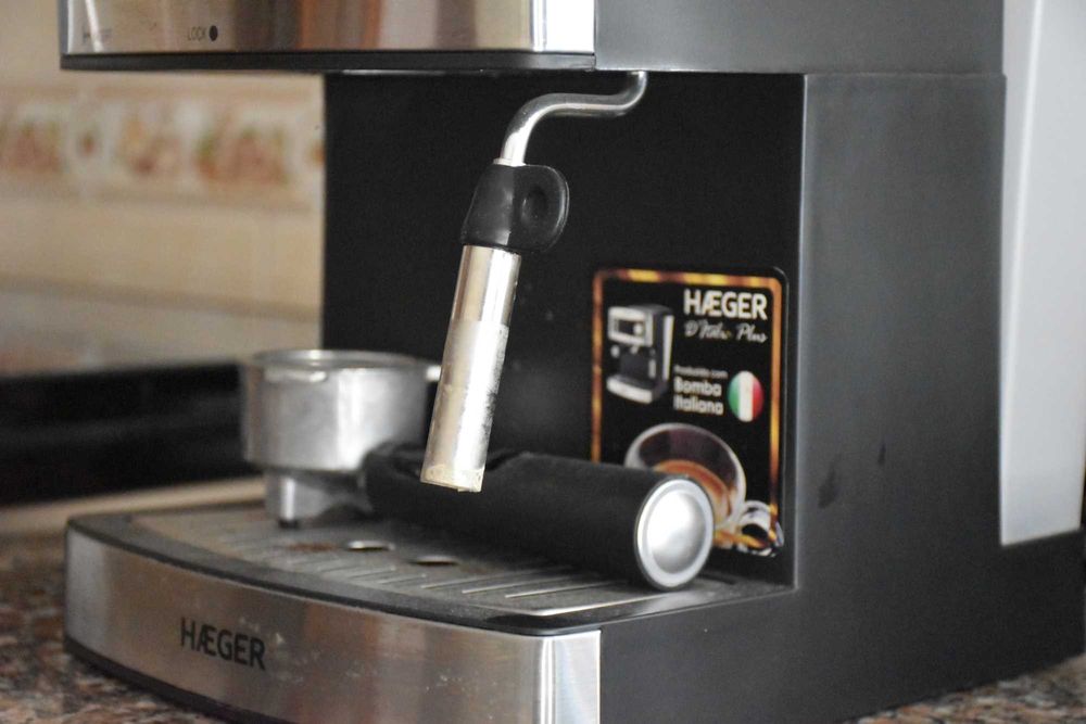 Máquinas de Café (Nespresso, DolceGusto e Haeger)