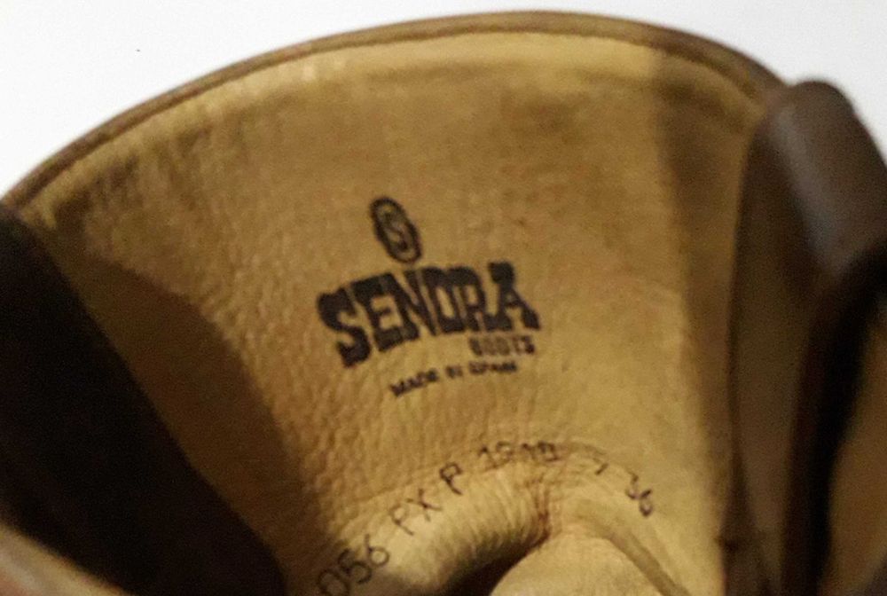 Botas castanhas em pele de biqueira quadrada da Sendra (vintage) T: 36