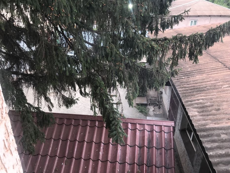 Продается дом с  ограждённой территорией на ул.Гетманская 73