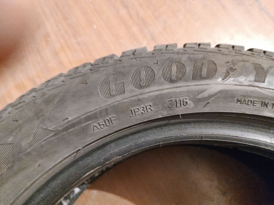 Зимние шины Goodyear UltraGrip Ice2