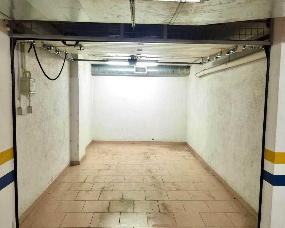 Garagem para venda no Centro da Marinha Grande