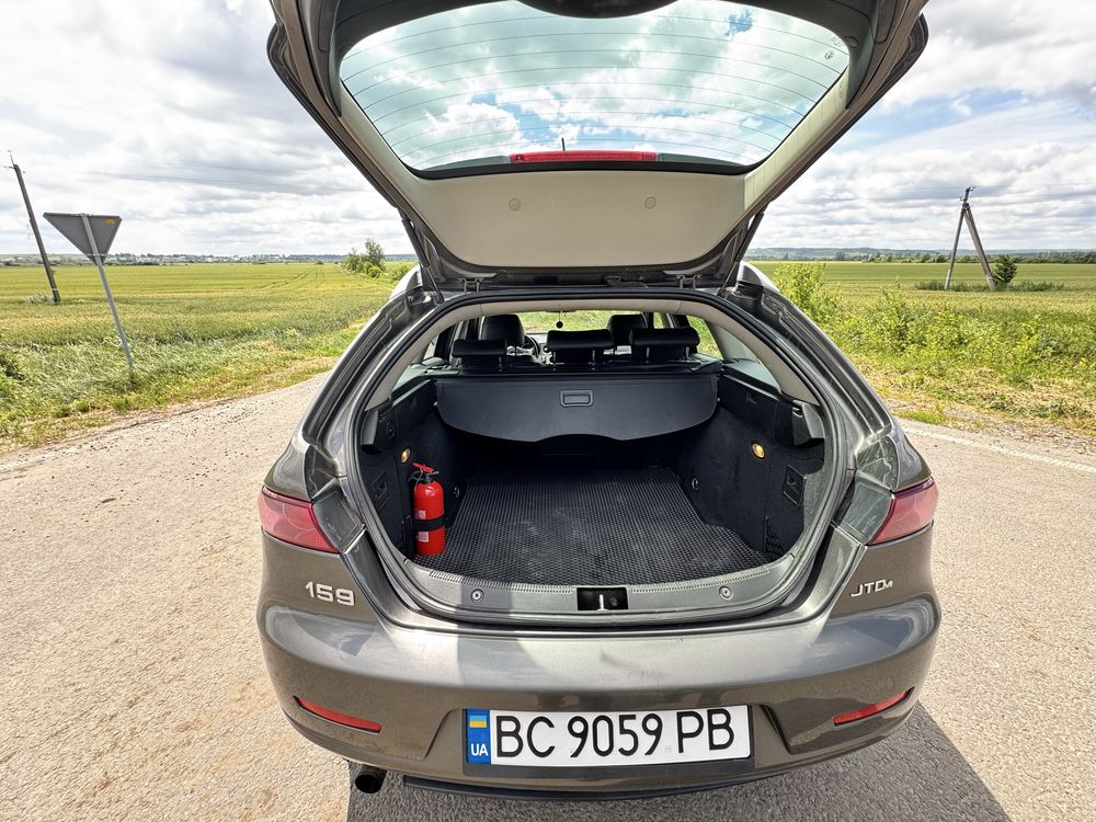 Продаж Alfa Romeo 159