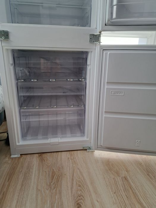 Chłodziarko-zamrażarka do zabudowy