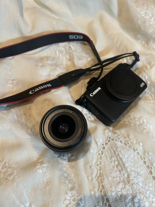 Canon EOS M10 + Lente 15-45mm