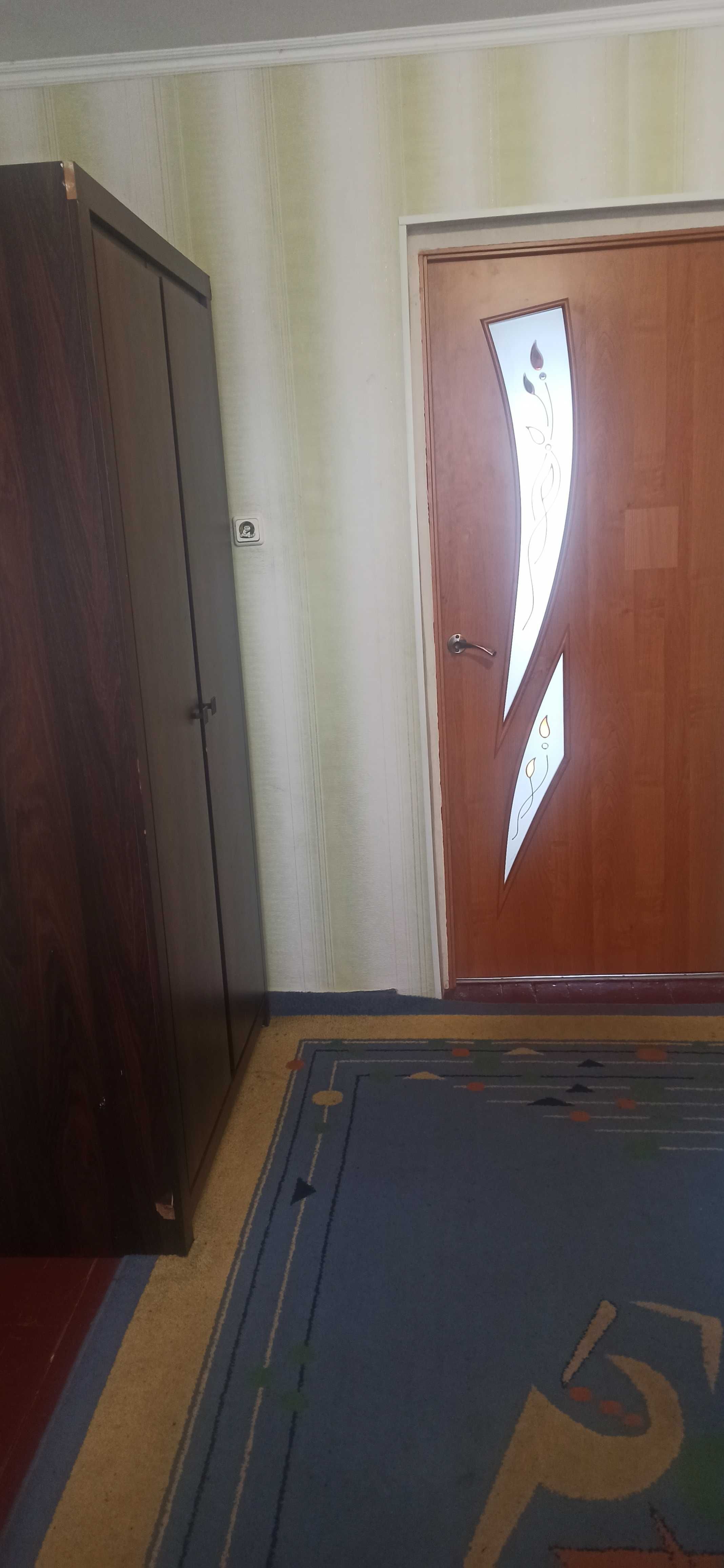 Продам 3-х кімнатну квартиру з індивідуальним опаленням в с.Войниха