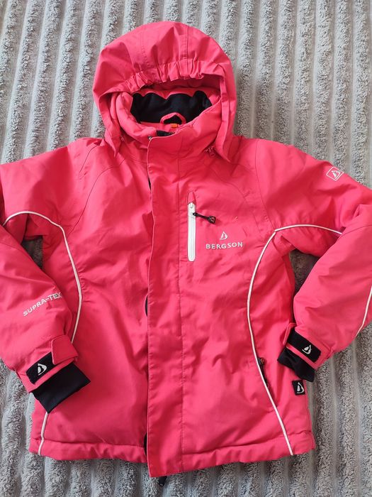 Термо куртка на дівчинку 128 р Bergson