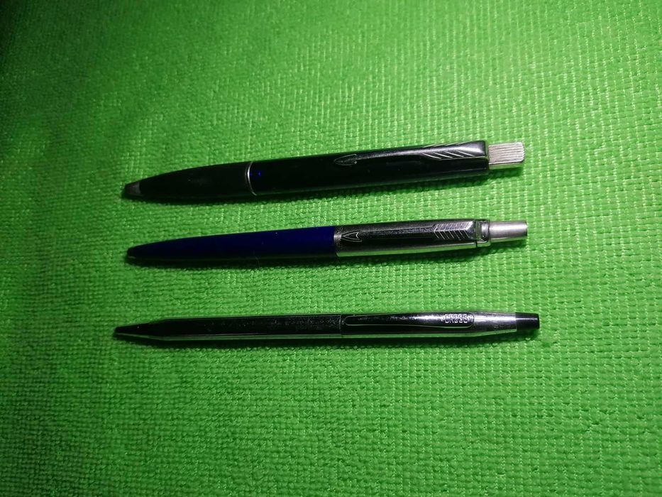 Esferográficas Parker e Cross.