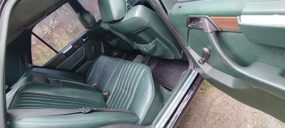 Mercedes Benz w 124 D