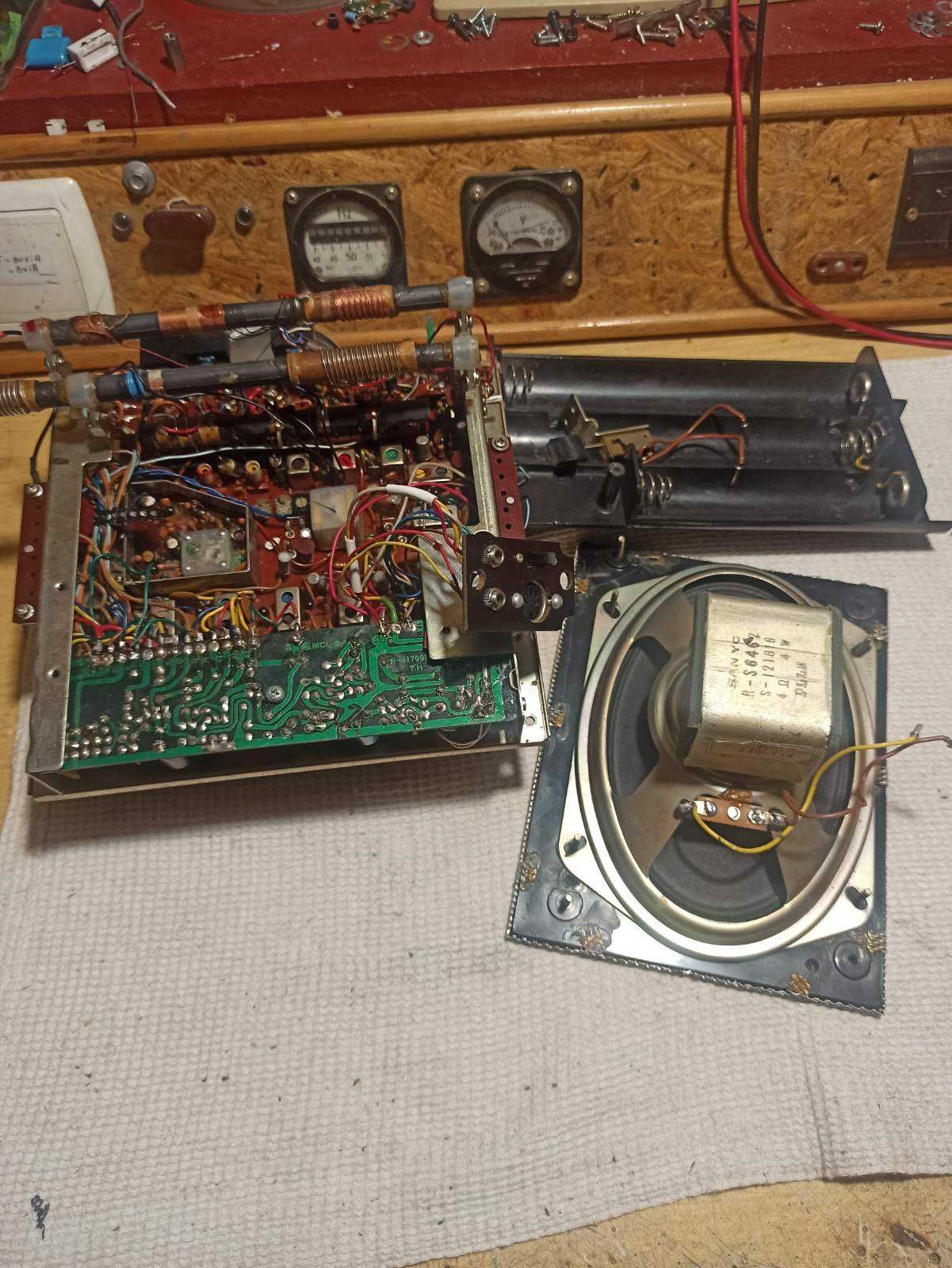 Sanyo радіоприймач