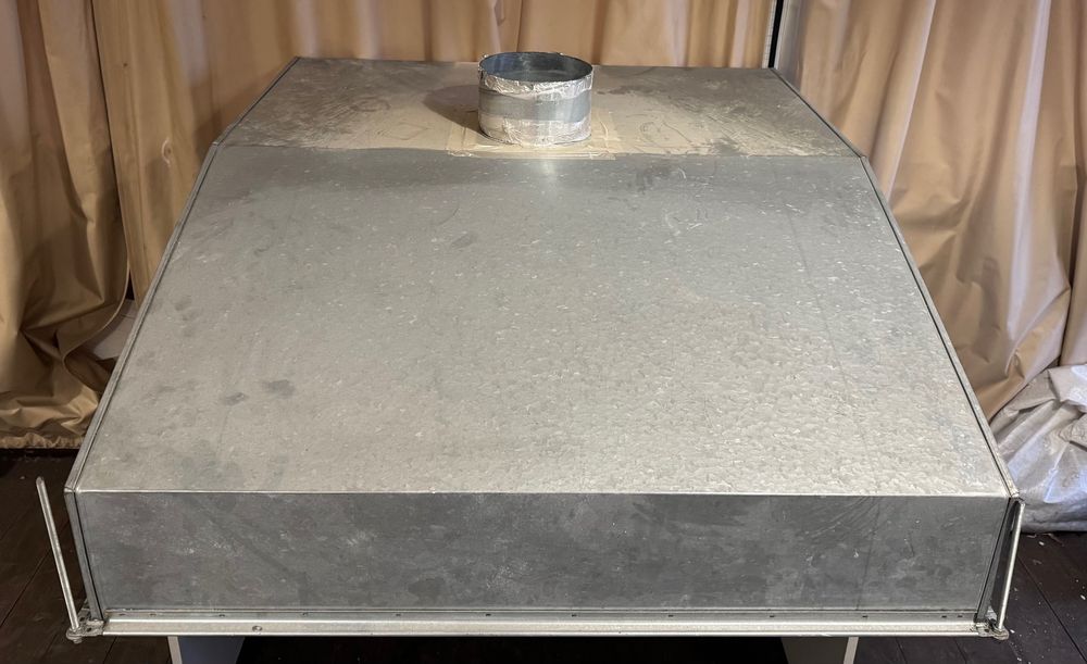 Зонт вытяжной оцинкованный