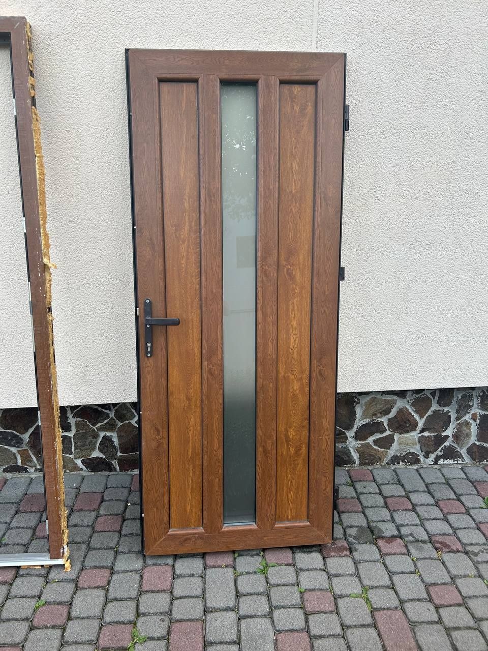 Продаю металопластикові двері