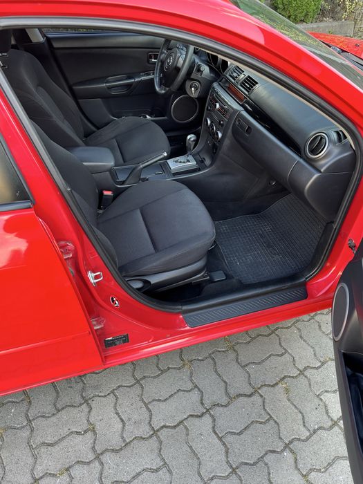 Mazda 3     1.6 газ/бензин