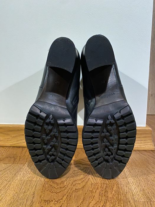 Skórzane czarne botki Wojas 40