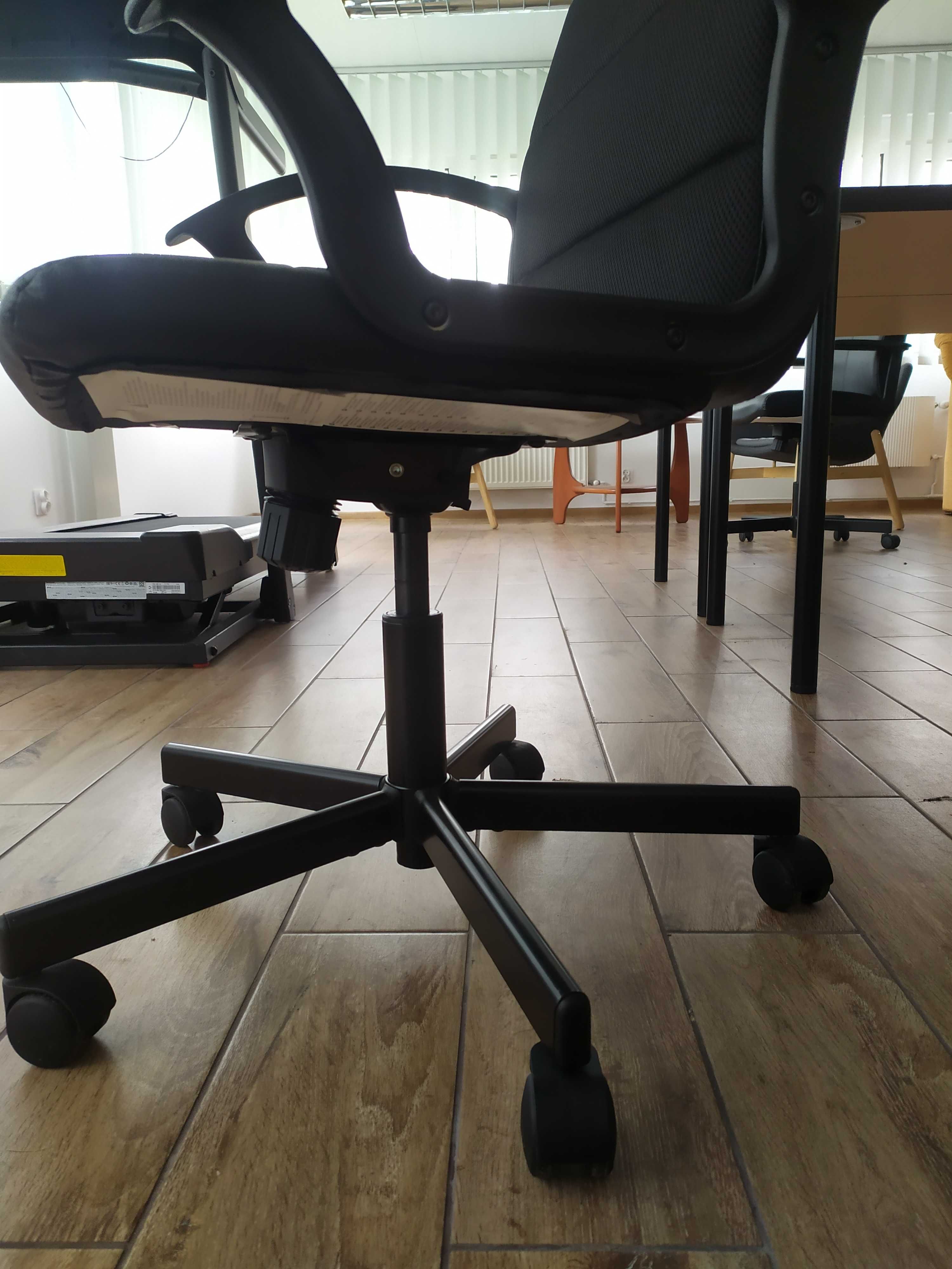 Krzesła obrotowe fotel biurowy czarne IKEA RENBERGET (2 szt)