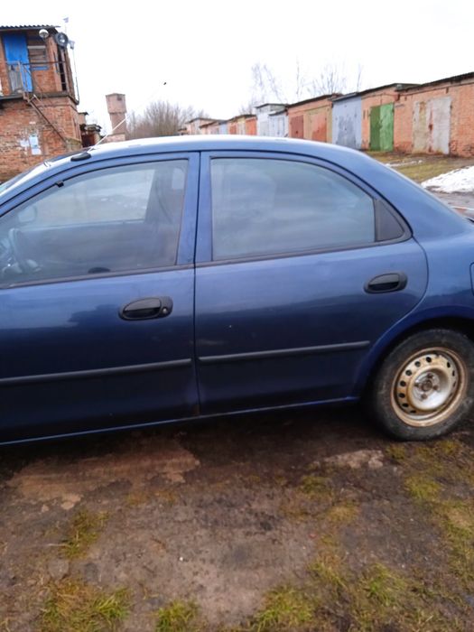 Продам Мазда 323