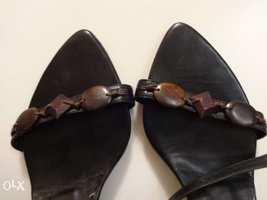 Sandálias castanhas da marca SINELA (ORIGINAIS)